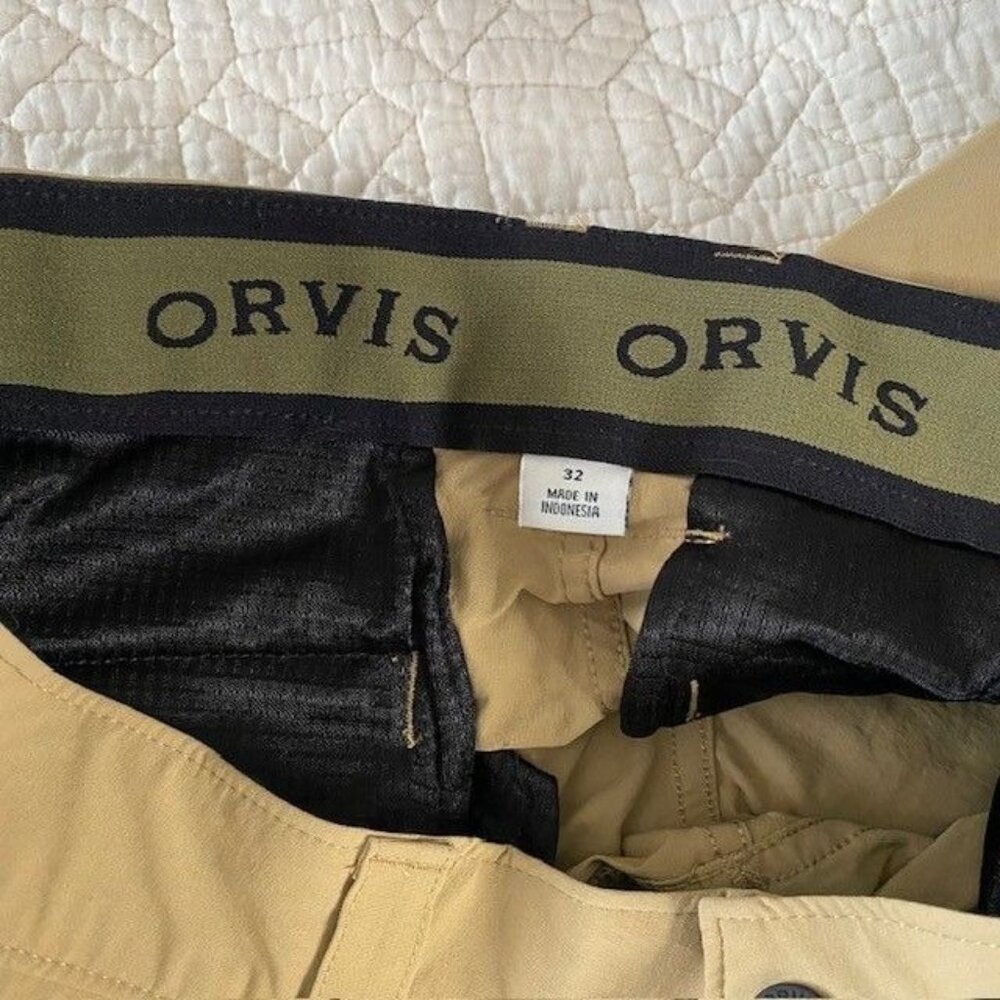 Khaki Cargo Shorts Orvis Men’s sz 32 Tech Zip Pockets Utility Workwear Gorpcore - Picture 3 of 8